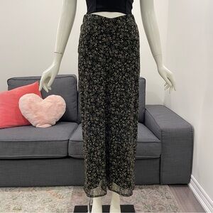 URBAN OUTFITTERS Long Floral Skirt Sheer with Lining and Waist Detail Size S